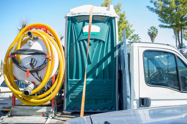 Portable Toilet Options We Offer in Buttonwillow, CA