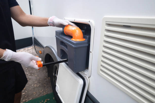 Best Emergency porta potty rental  in Buttonwillow, CA